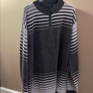 True Rock gray white sweater